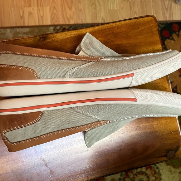 Tommy Bahama Men’s Calderon Venetian Slip-on Loafer - Picture 7 of 7